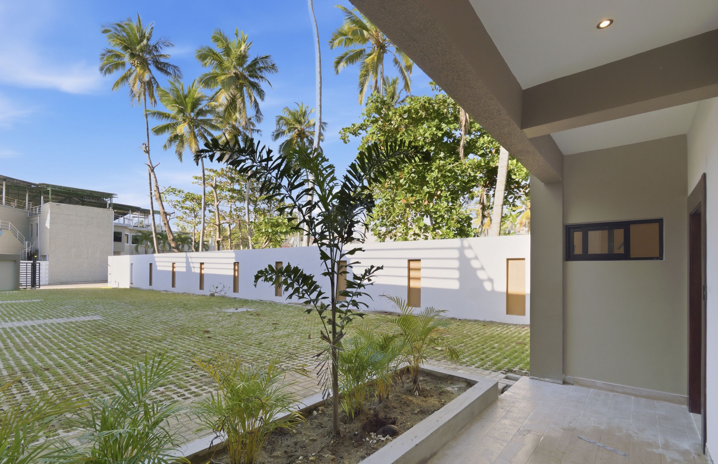 Exclusive Modern Townhouses | Only 2 Units Left!