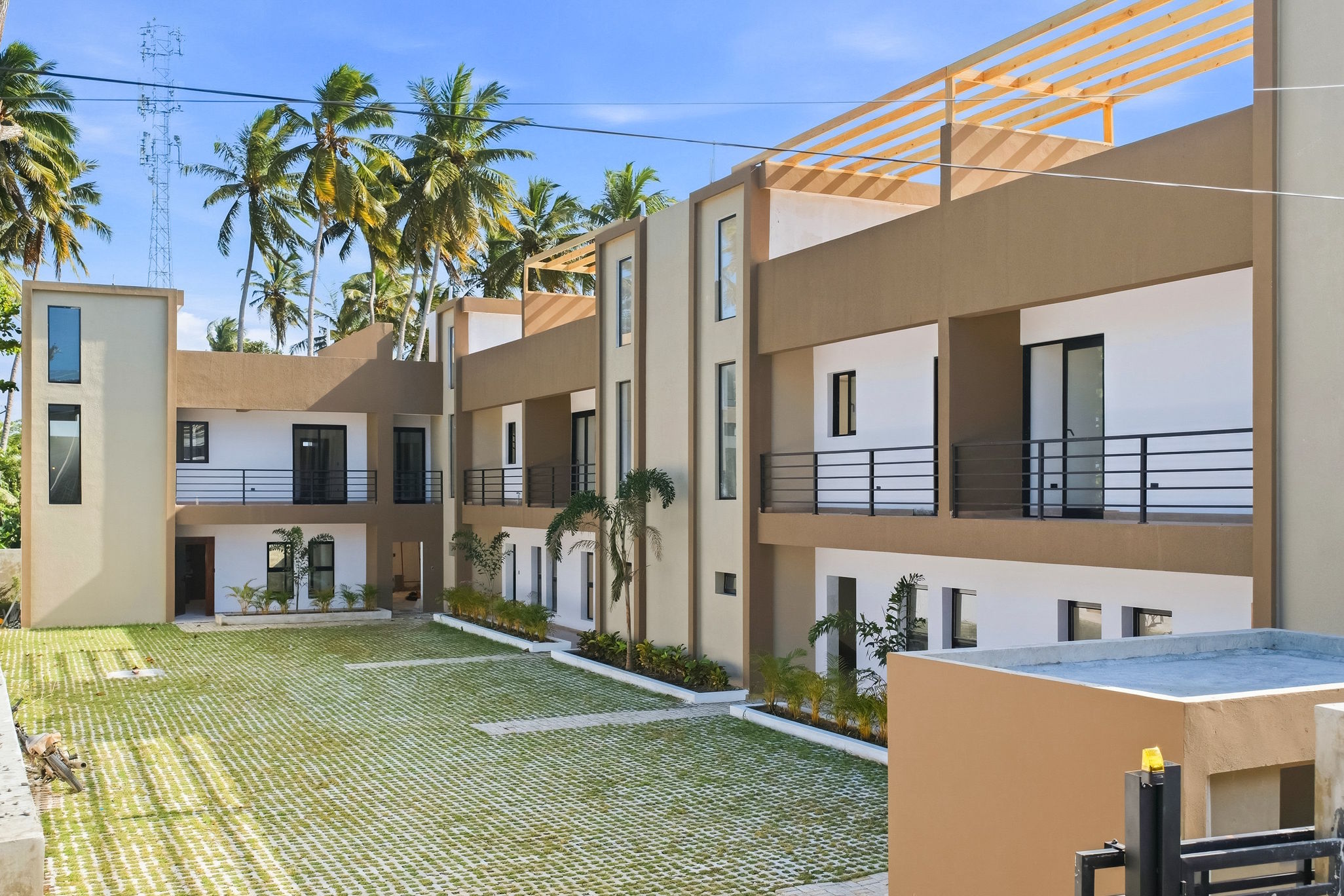 Exclusive Modern Townhouses | Only 2 Units Left!