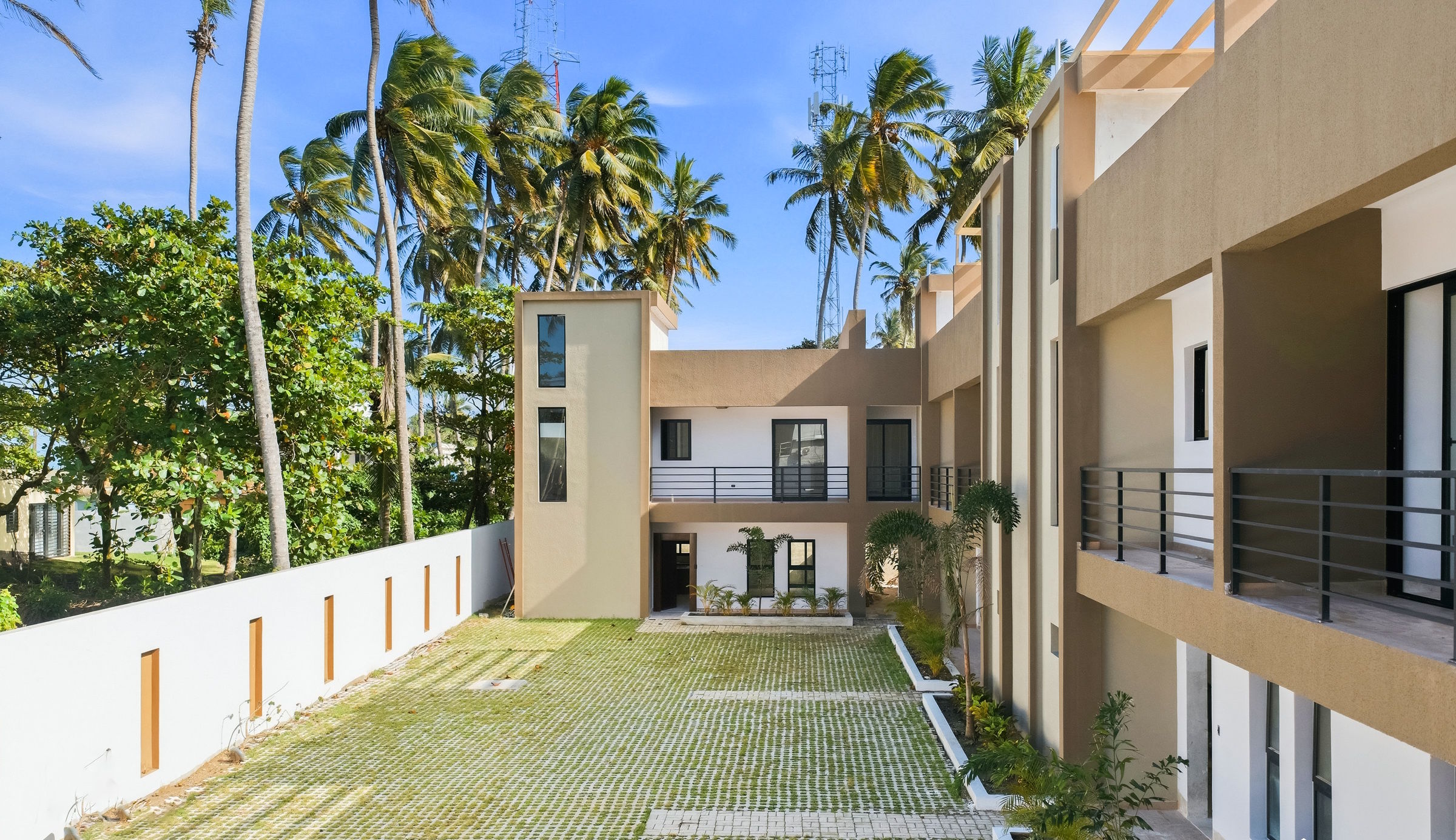 Exclusive Modern Townhouses | Only 2 Units Left!